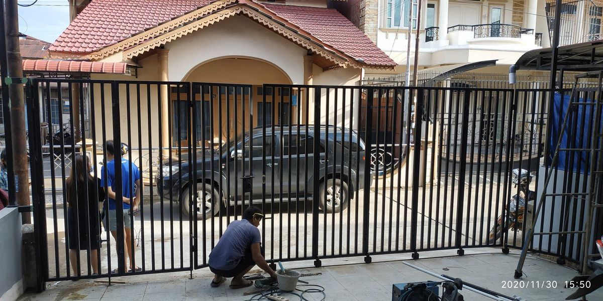 Kanopi & Pintu Dorong Lipat Peniti - Dokumentasi Proyek